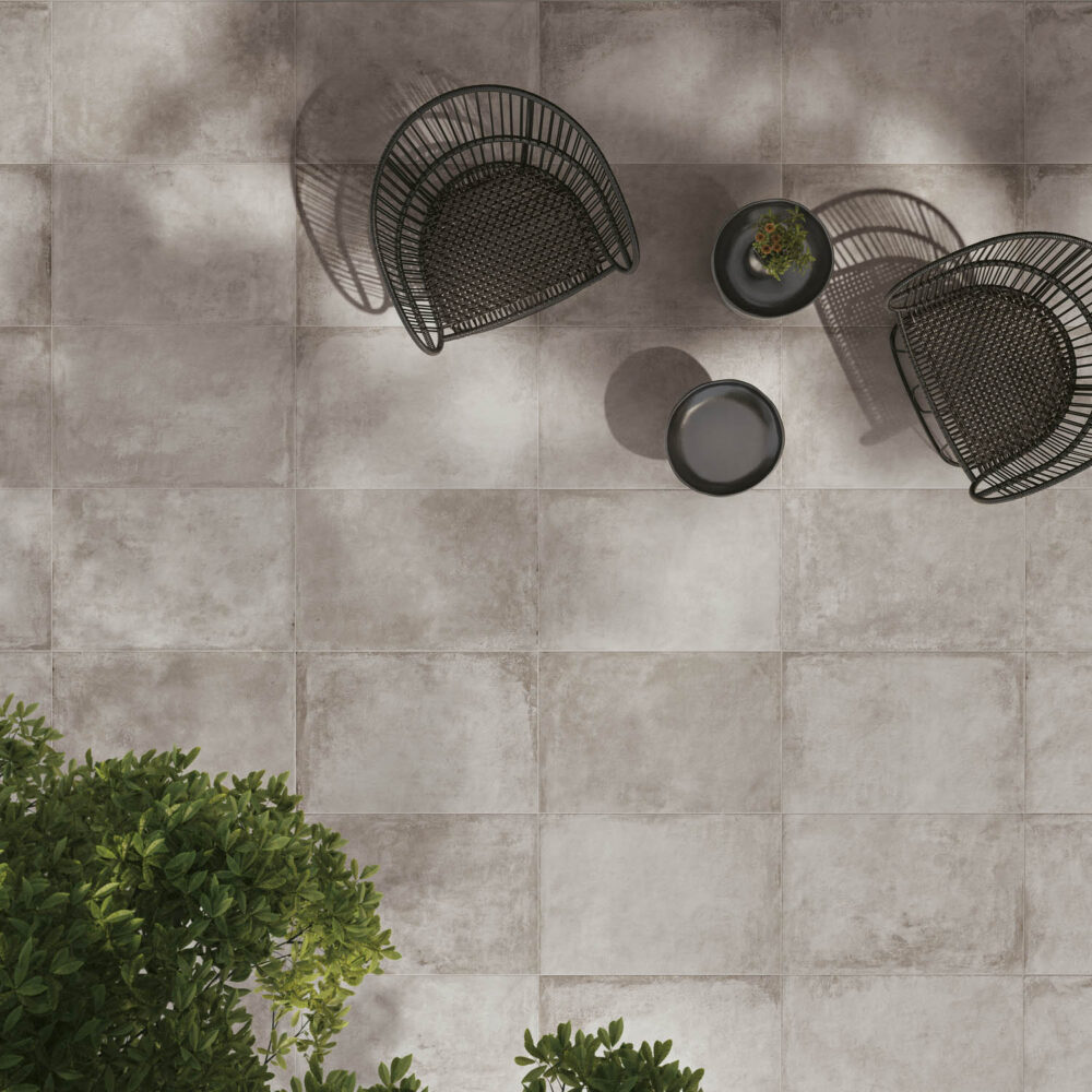 Chateau Gris 60x90 outdoor plus court zenith