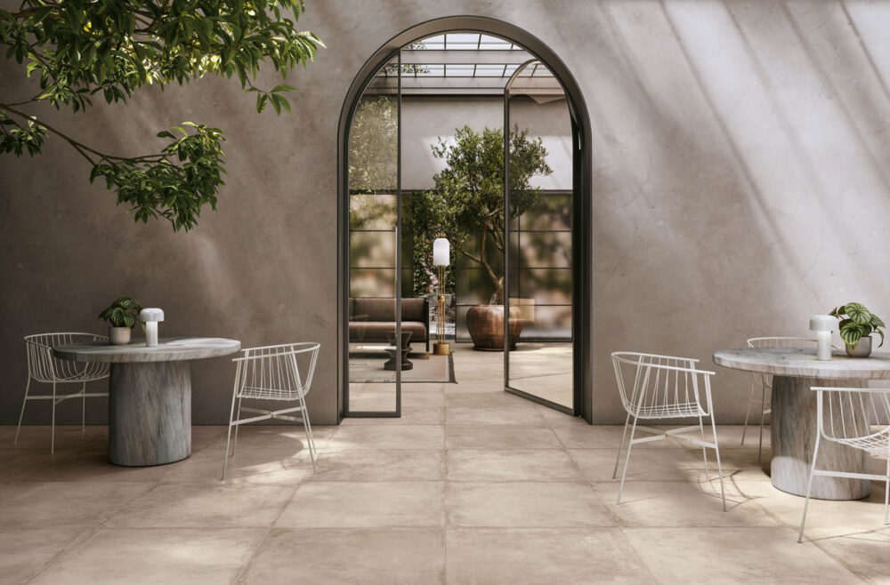 Chateau Ivoire 80x80 outdoor plus court restaurant