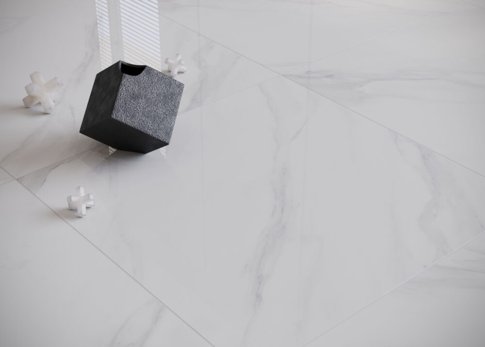 Larive white bathroom d small